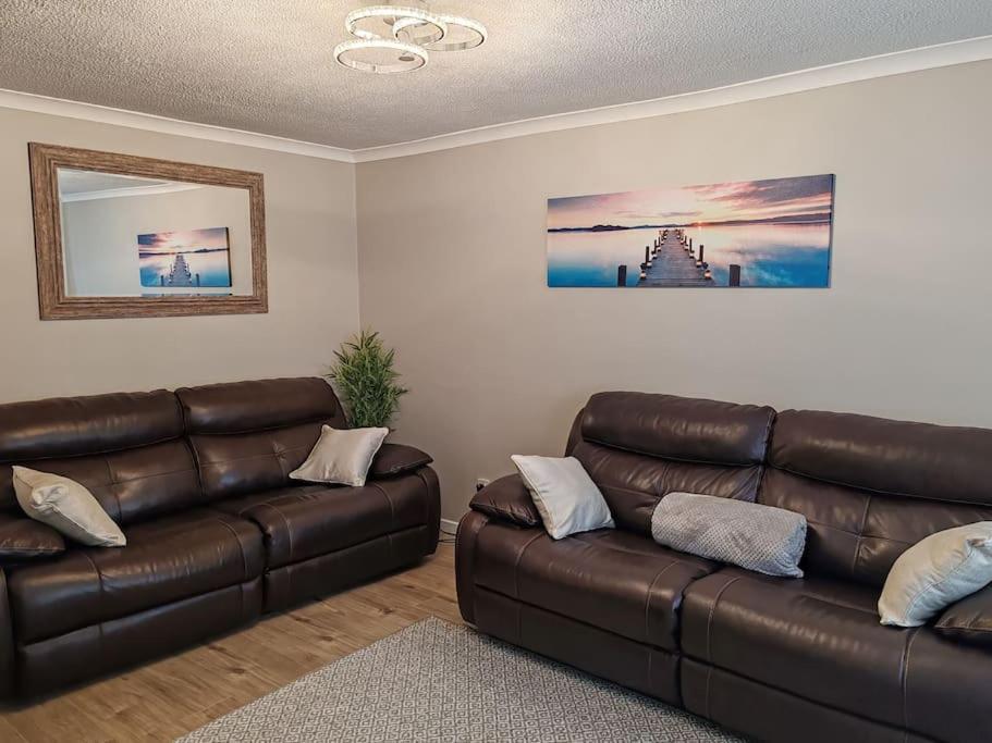 Вілла Modern Living In Hull Кінгстон-апон-Галл Екстер'єр фото